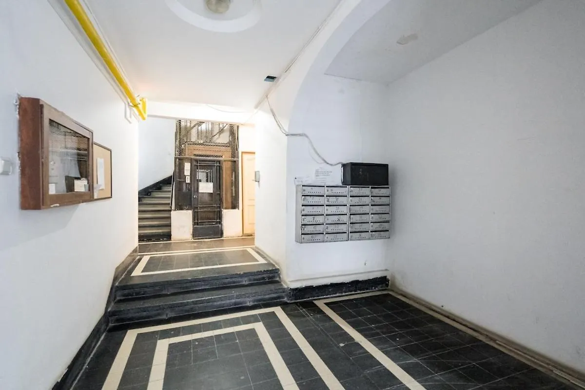 Apartament Aesthetic Cosy - Central Alba Studio Bucureşti