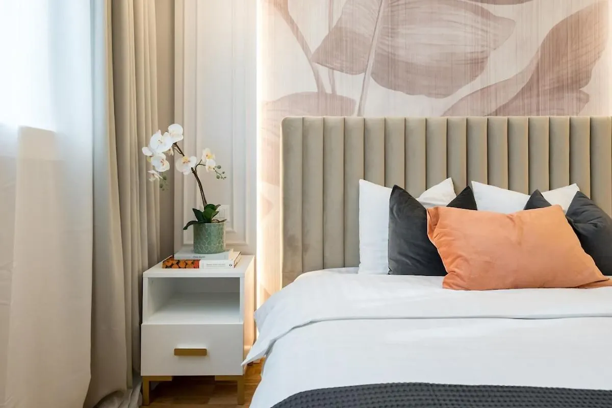 Apartament Aesthetic Cosy - Central Alba Studio Bucureşti