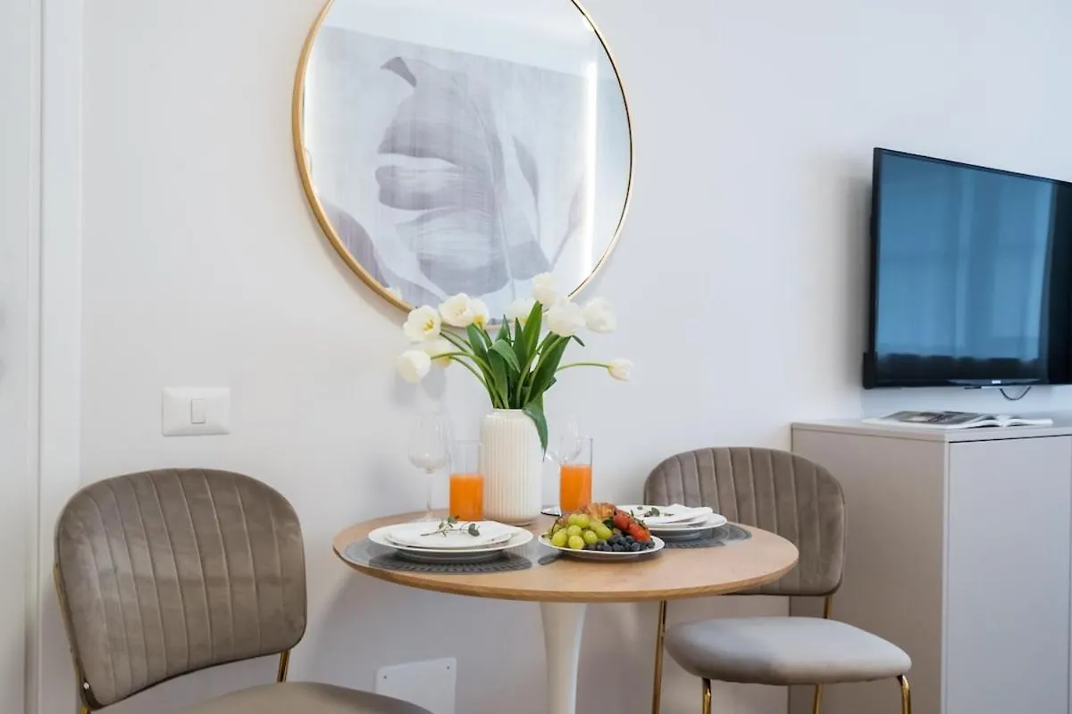 Aesthetic Cosy - Central Alba Studio Bucharest Apartment